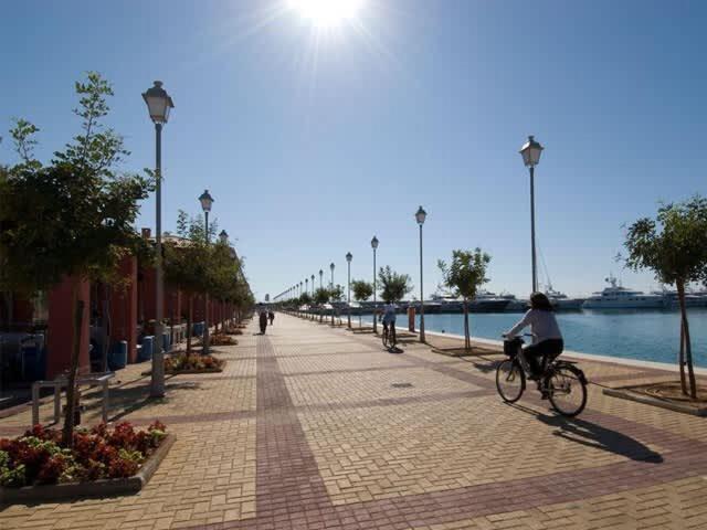 Family Apt With Garden Next To The Sea Athens Ngoại thất bức ảnh